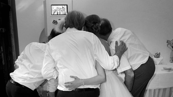 Fotobox-oesterreich-Hochzeit.jpg